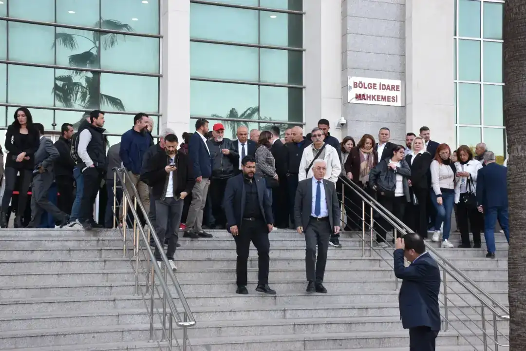 Muhittin Böcek İçin Siyaset Dünyası Antalya Adliyesi'nde 7